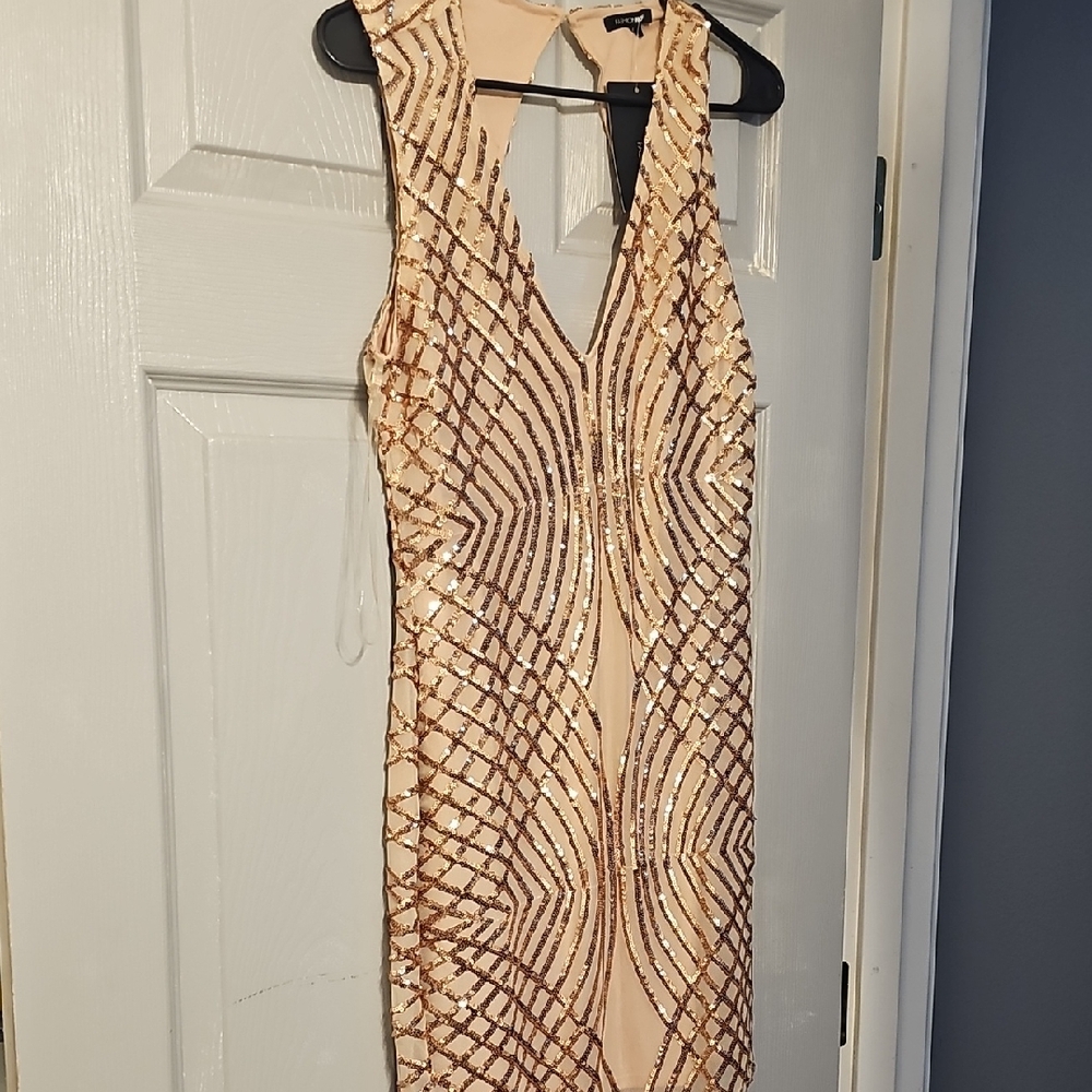 Fashion Nova Backless Sequin Dress in Cream and Gold